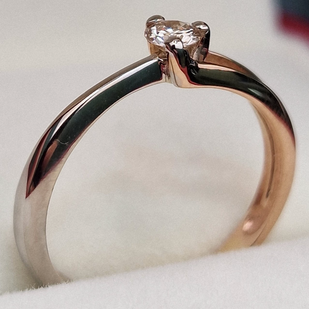 Кольцо Deimantas 99981813 17р 2,09гр 0,16ct. купить,NaN