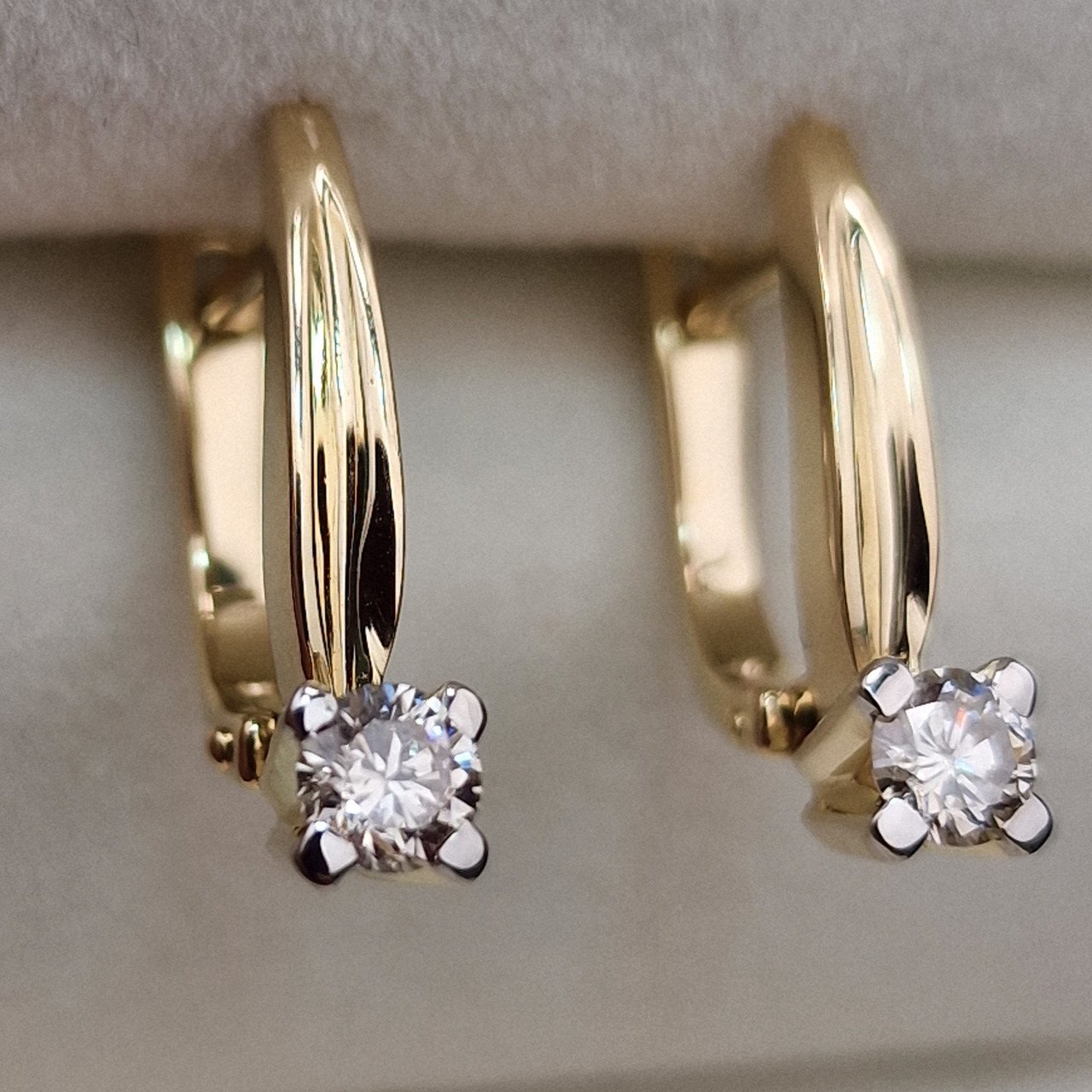 Серьги Deimantas 99981839 2,94гр 0,362ct. купить,NaN