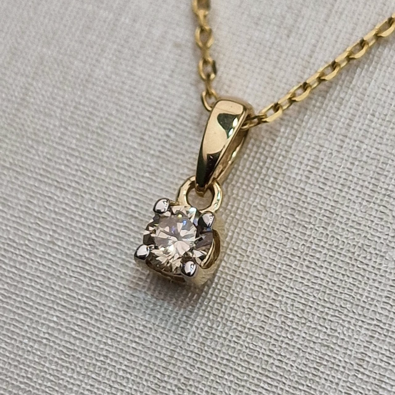 Кулон Deimantas 99981843 0,47гр 0,22ct. купить,NaN