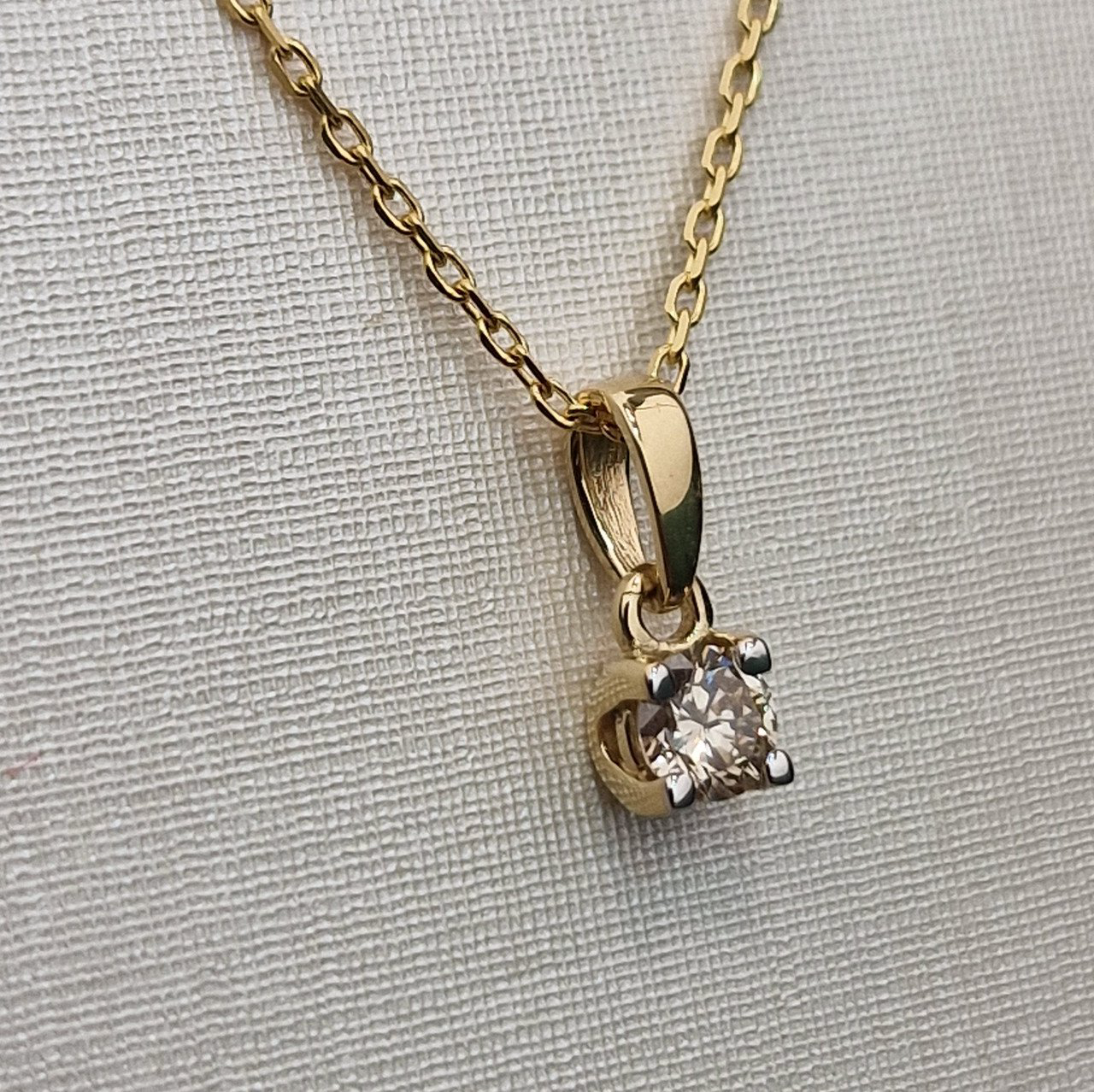 Кулон Deimantas 99981843 0,47гр 0,22ct. купить,NaN