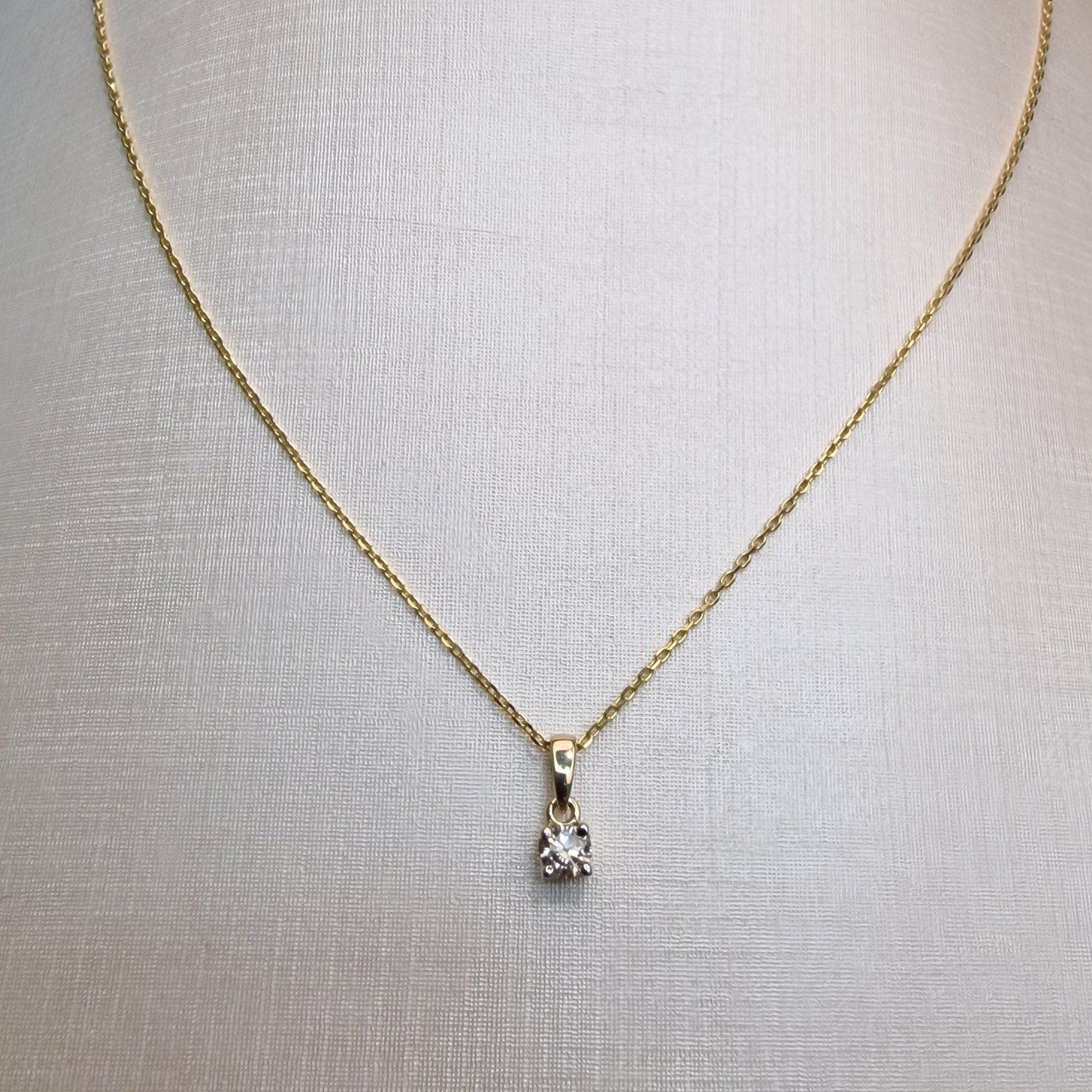 Кулон Deimantas 99981843 0,47гр 0,22ct. купить,NaN