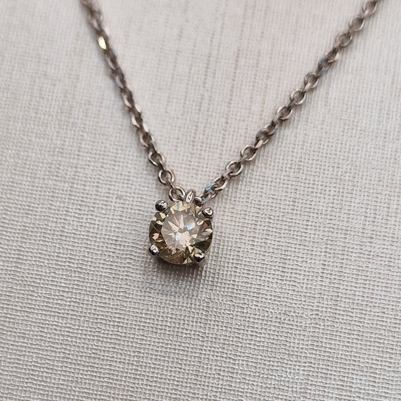 Колье Deimantas 99981887 2,72гр 0,564ct. купить,NaN