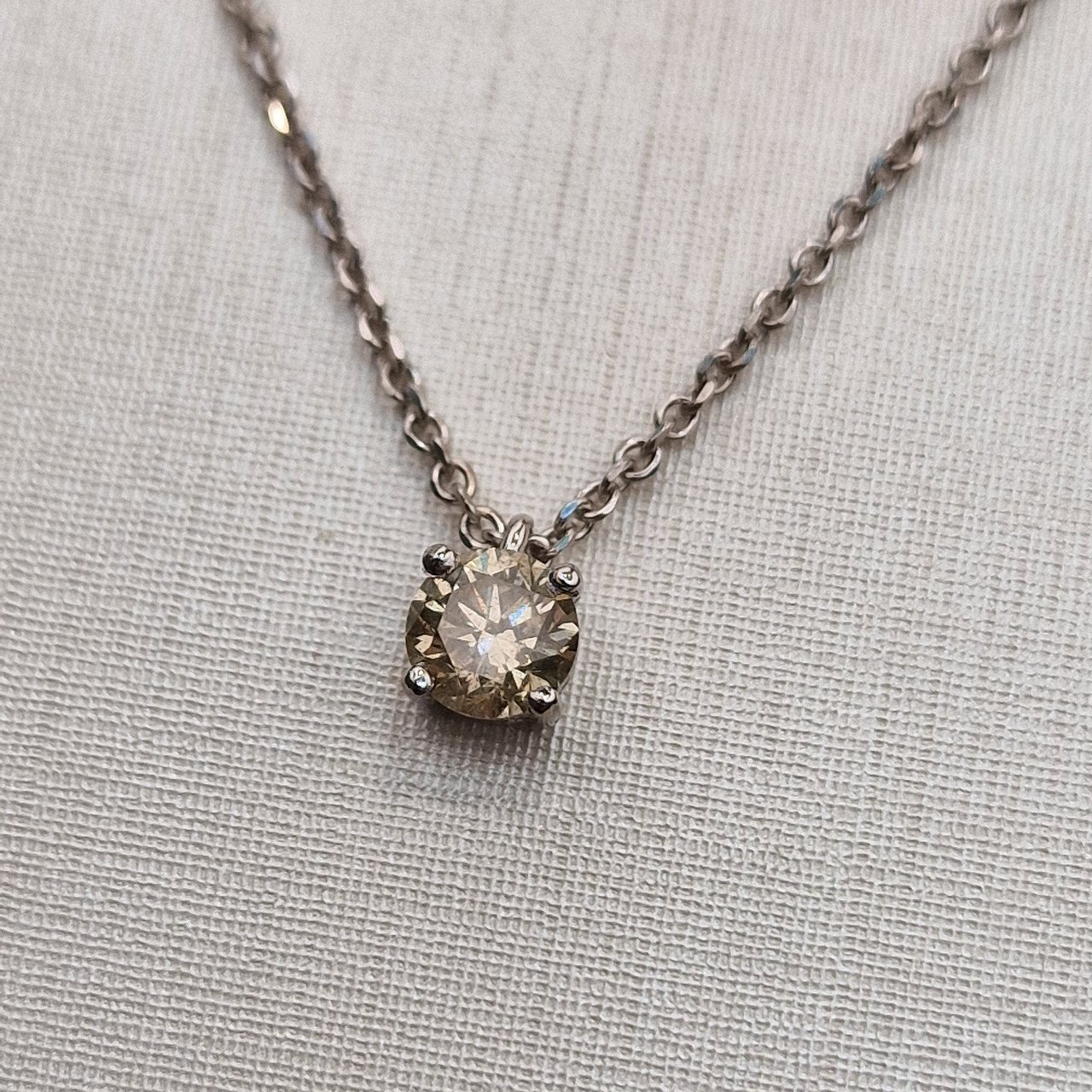 Колье Deimantas 99981887 2,72гр 0,564ct. купить,NaN