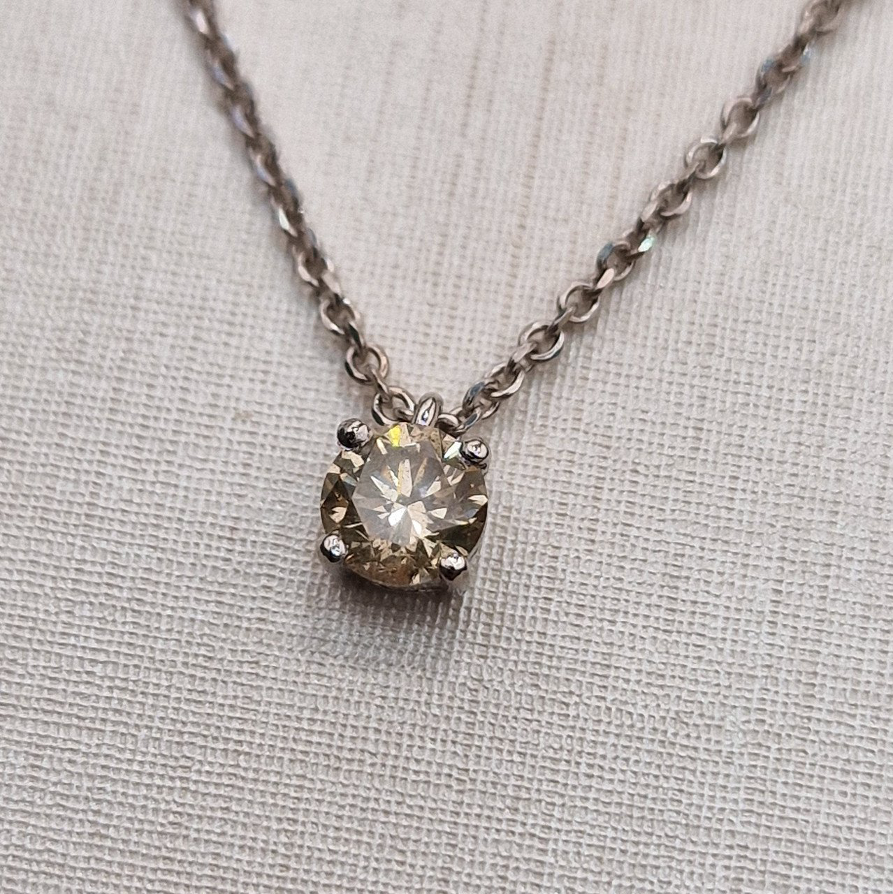 Колье Deimantas 99981887 2,72гр 0,564ct. купить,NaN