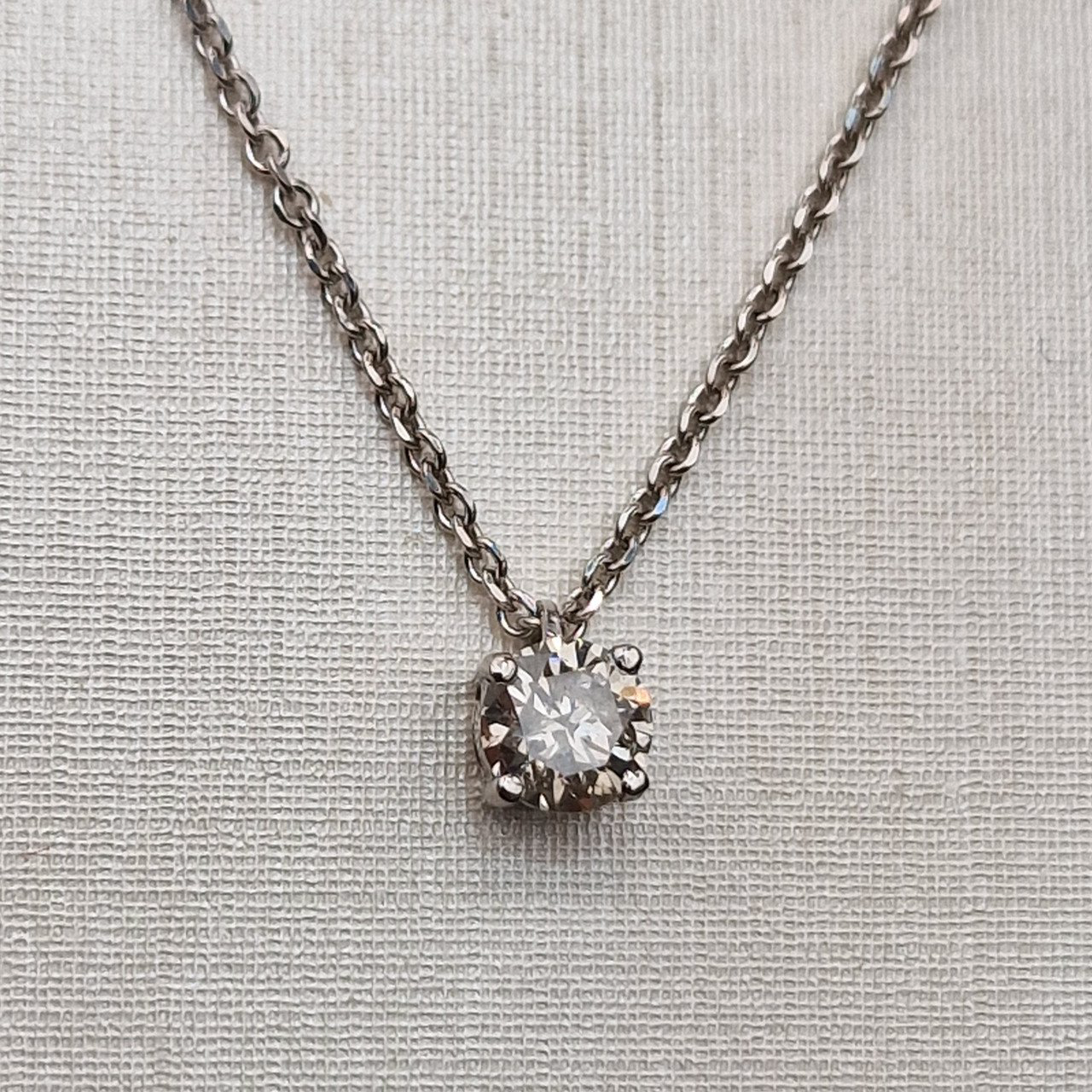 Колье Deimantas 99981894 45см 2,74гр 0,518ct. купить,NaN