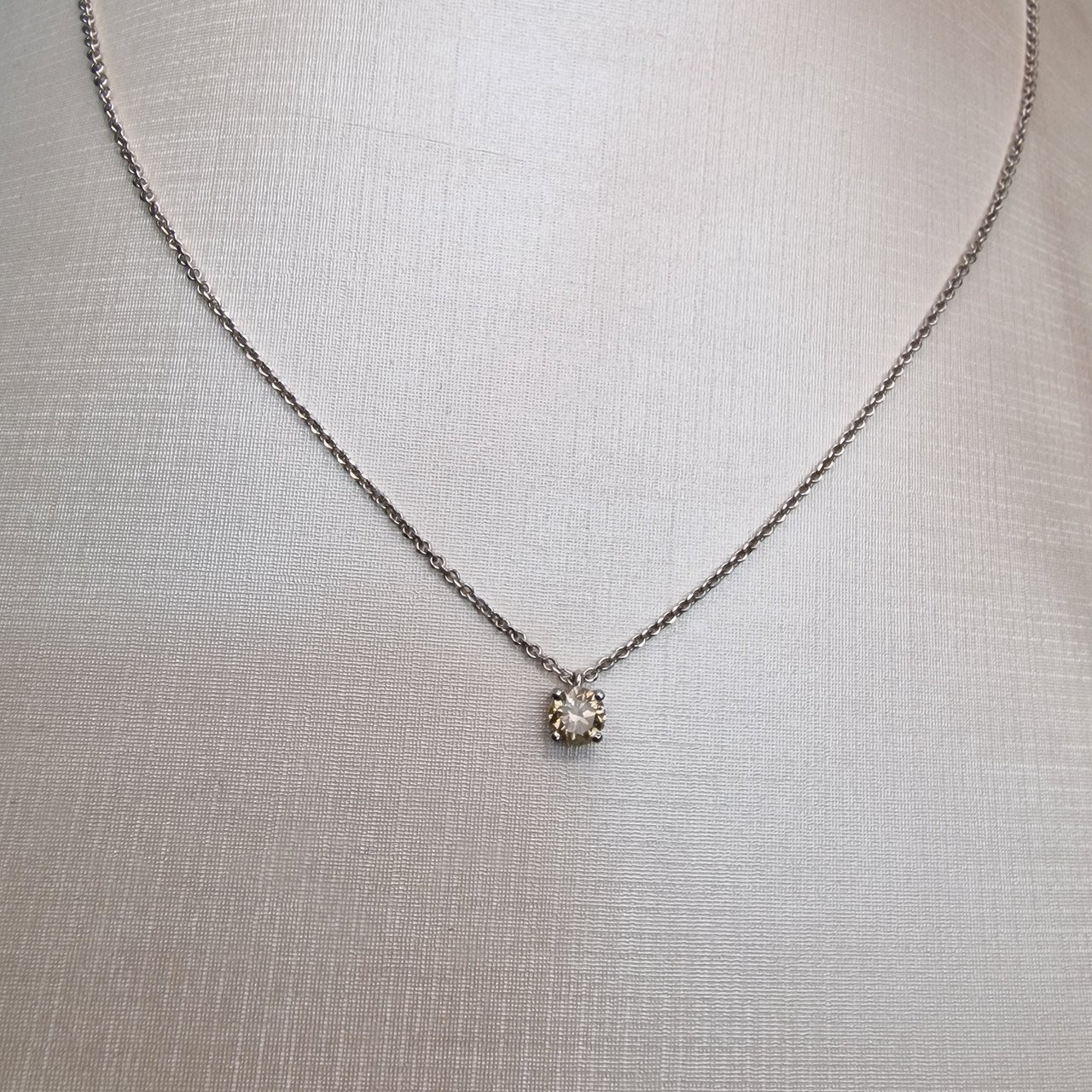 Колье Deimantas 99981887 2,72гр 0,564ct. купить,NaN