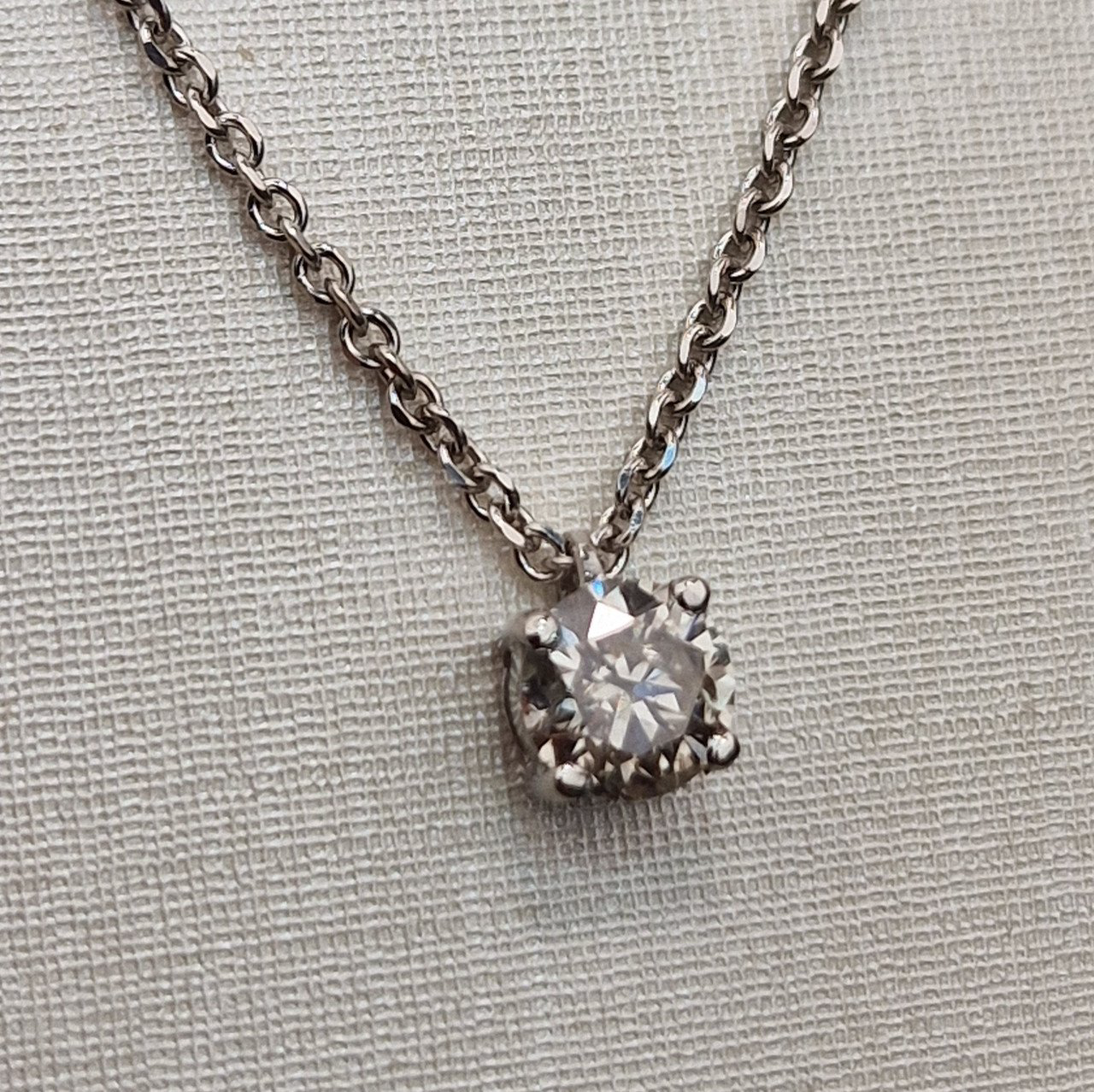 Колье Deimantas 99981894 45см 2,74гр 0,518ct. купить,NaN