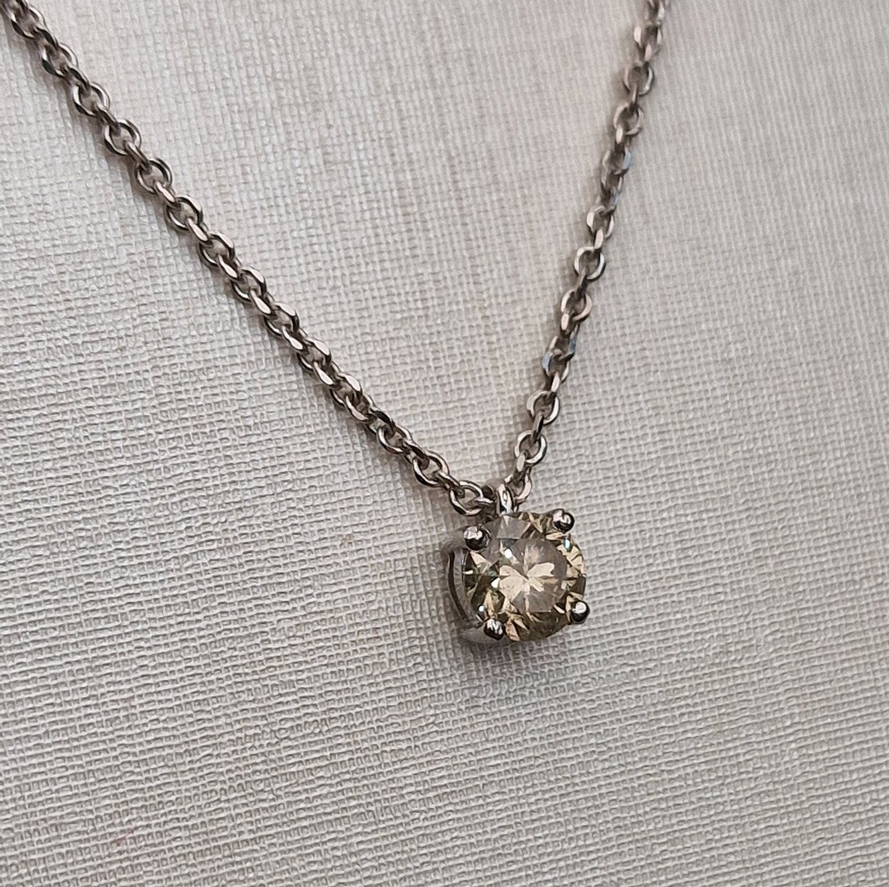 Колье Deimantas 99981887 2,72гр 0,564ct. купить,NaN