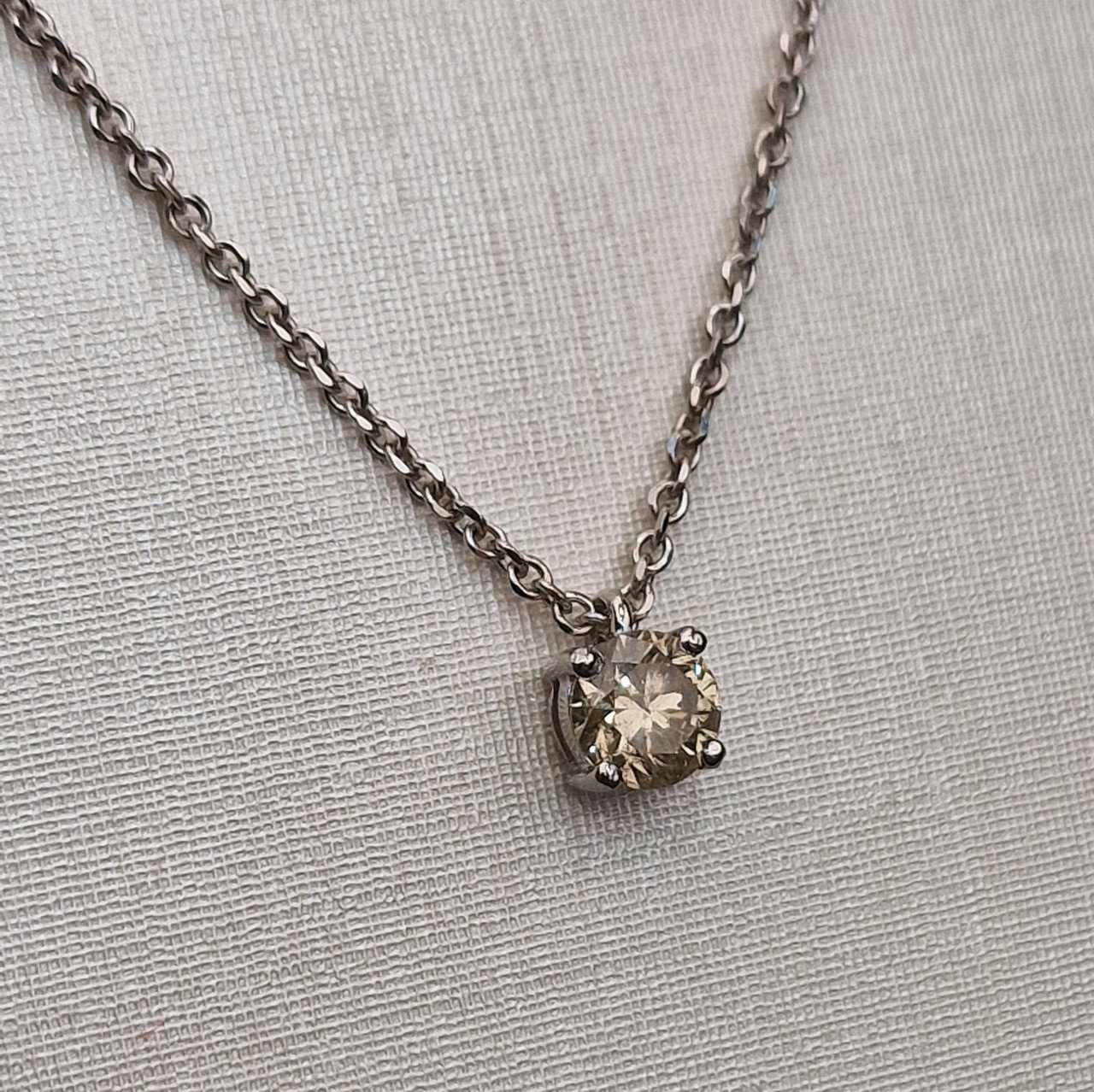 Колье Deimantas 99981887 2,72гр 0,564ct. купить,NaN