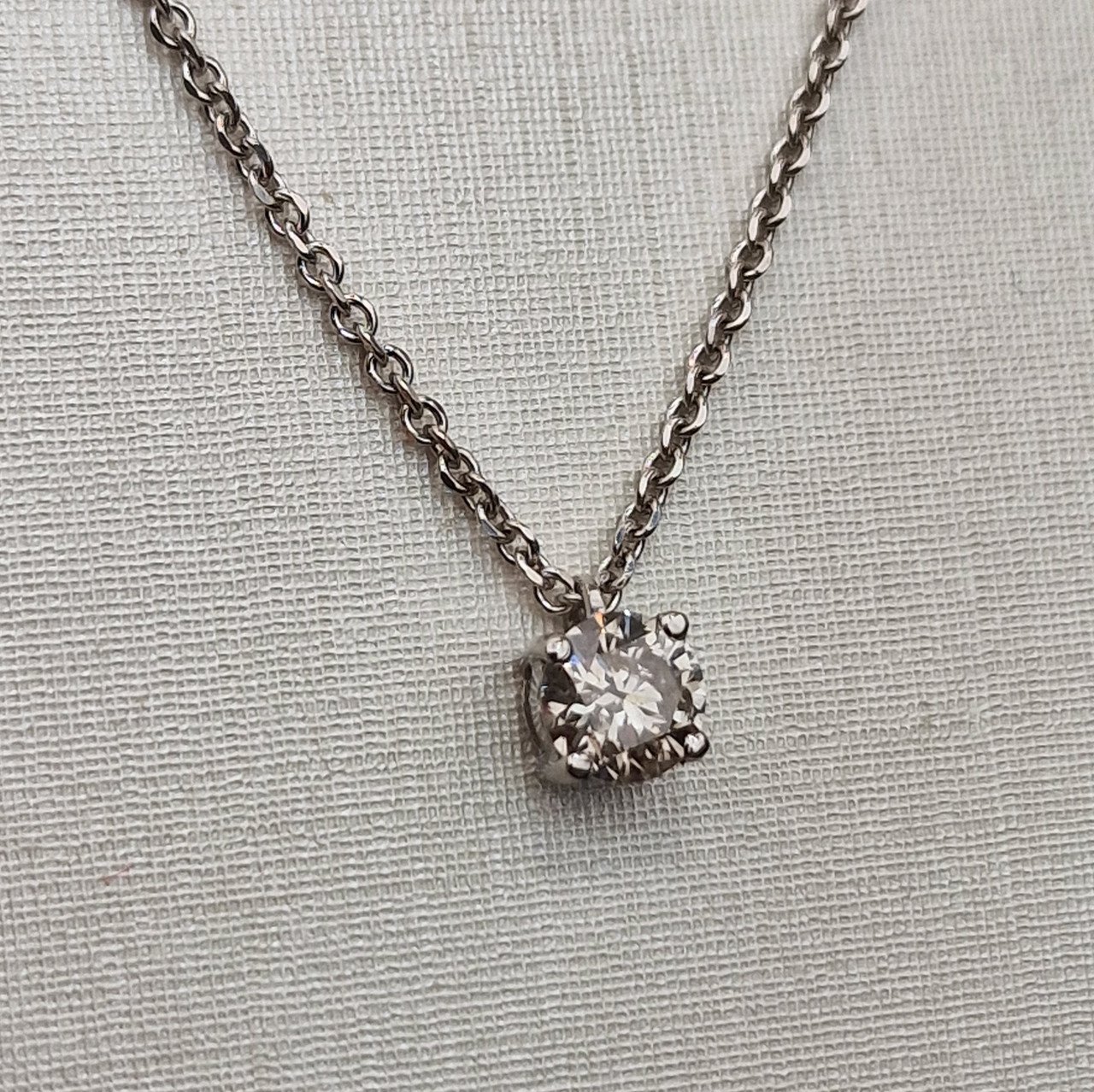 Колье Deimantas 99981894 45см 2,74гр 0,518ct. купить,NaN
