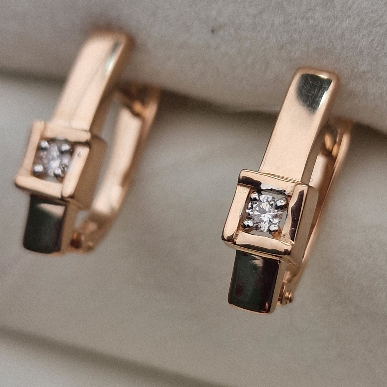 Серьги Deimantas 100067999 3,47гр 0,115ct. купить,NaN