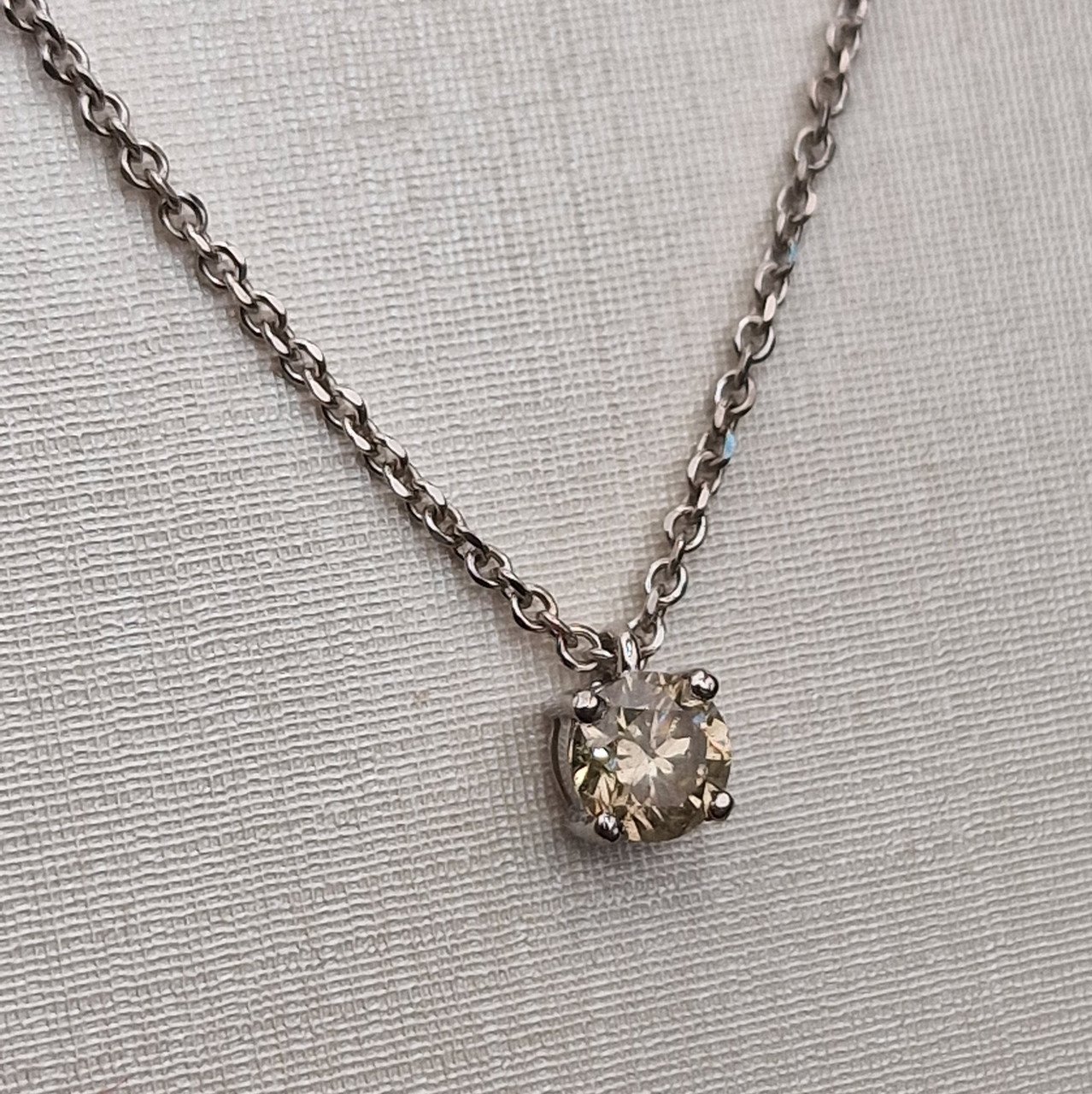 Колье Deimantas 99981887 2,72гр 0,564ct. купить,NaN
