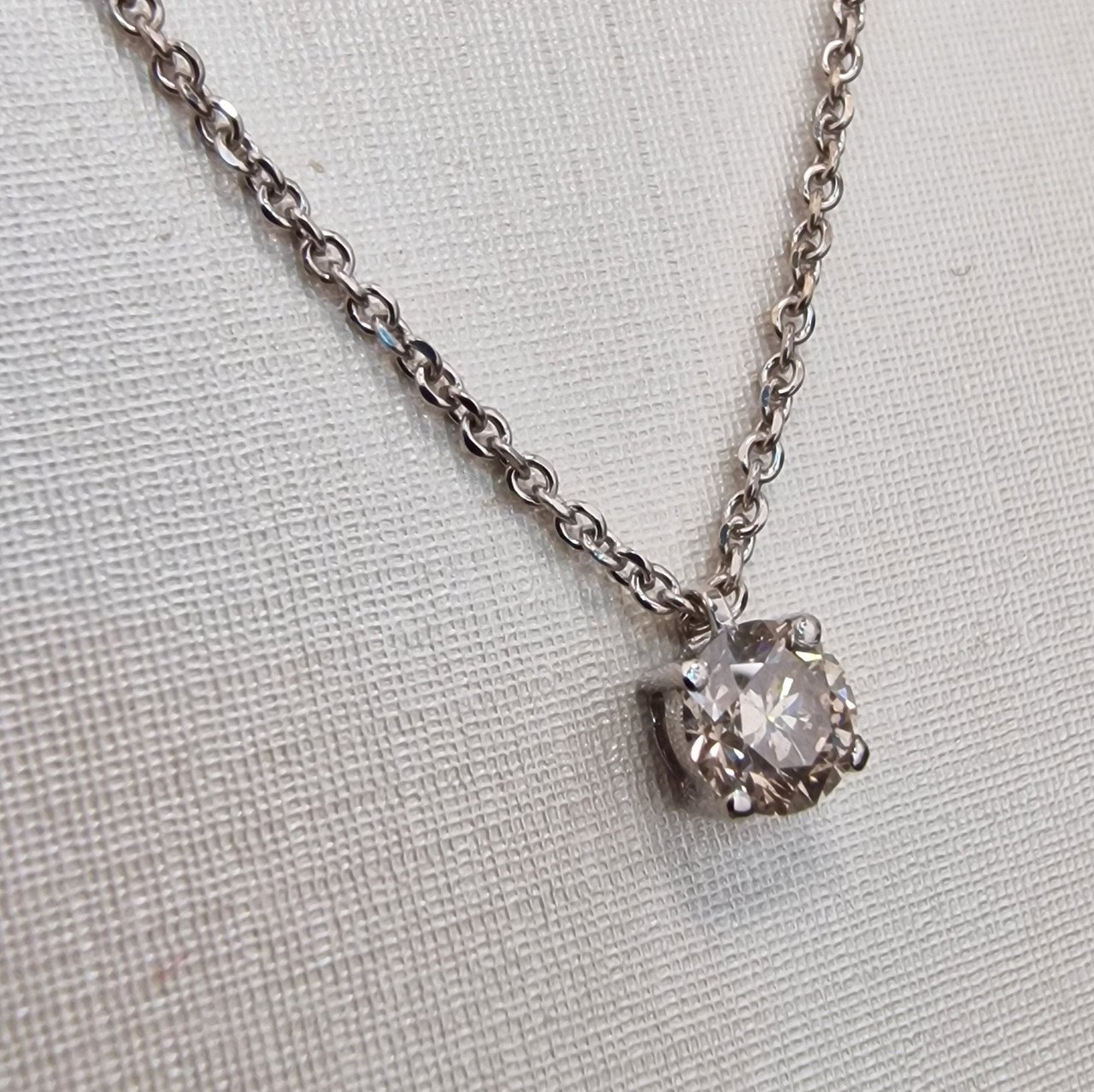 Колье Deimantas 99981846 2,55гр 0,506ct. купить,NaN