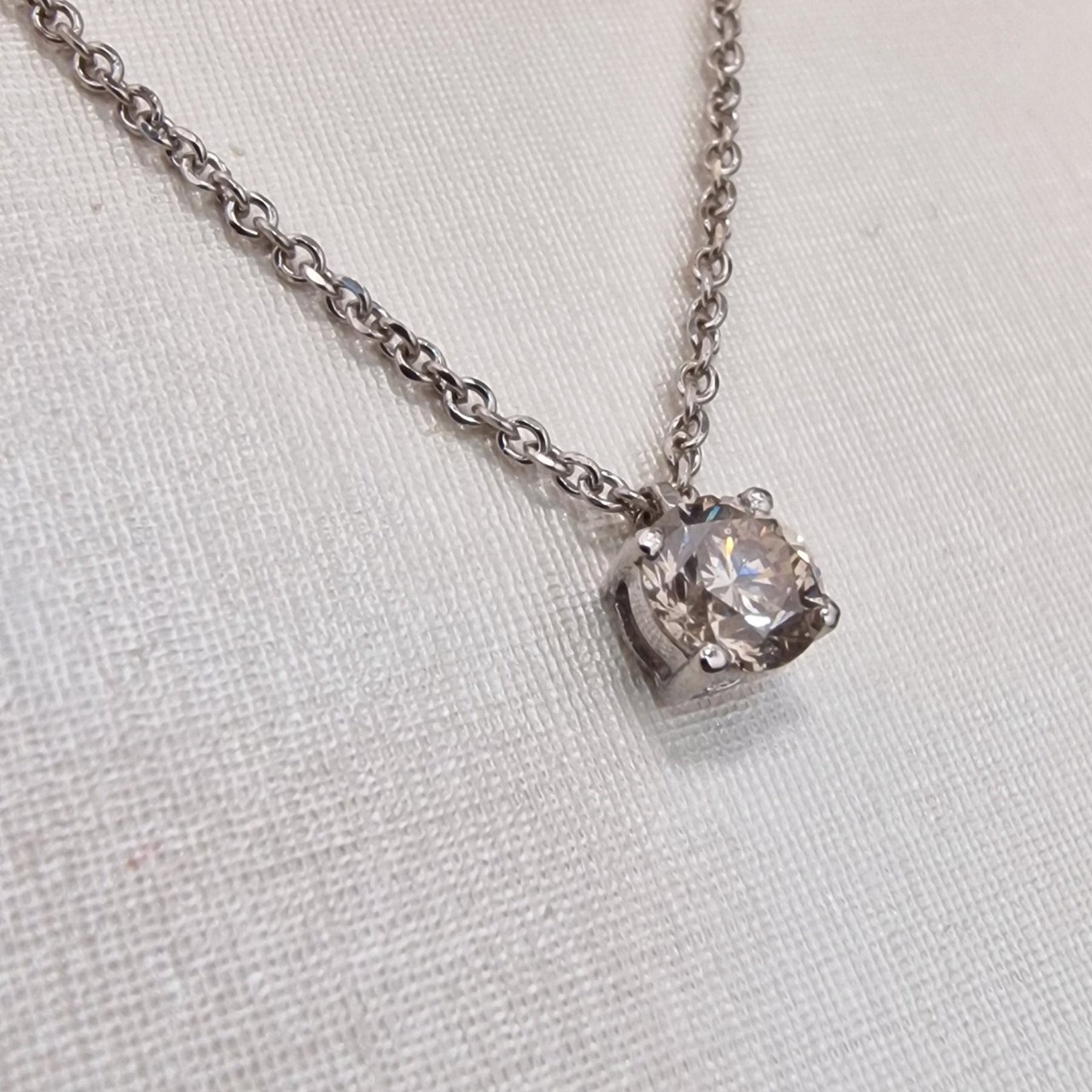 Колье Deimantas 99981846 2,55гр 0,506ct. купить,NaN