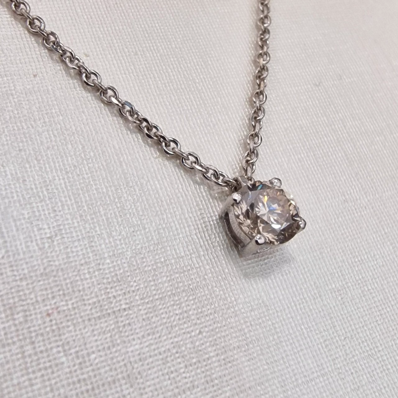Колье Deimantas 99981846 2,55гр 0,506ct. купить,NaN