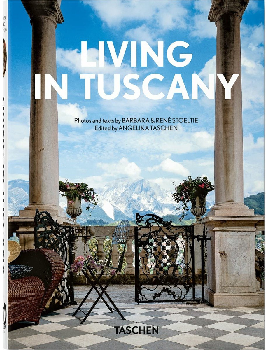 Книга Без автора: Living in Tuscany. 40th Ed. купить,NaN