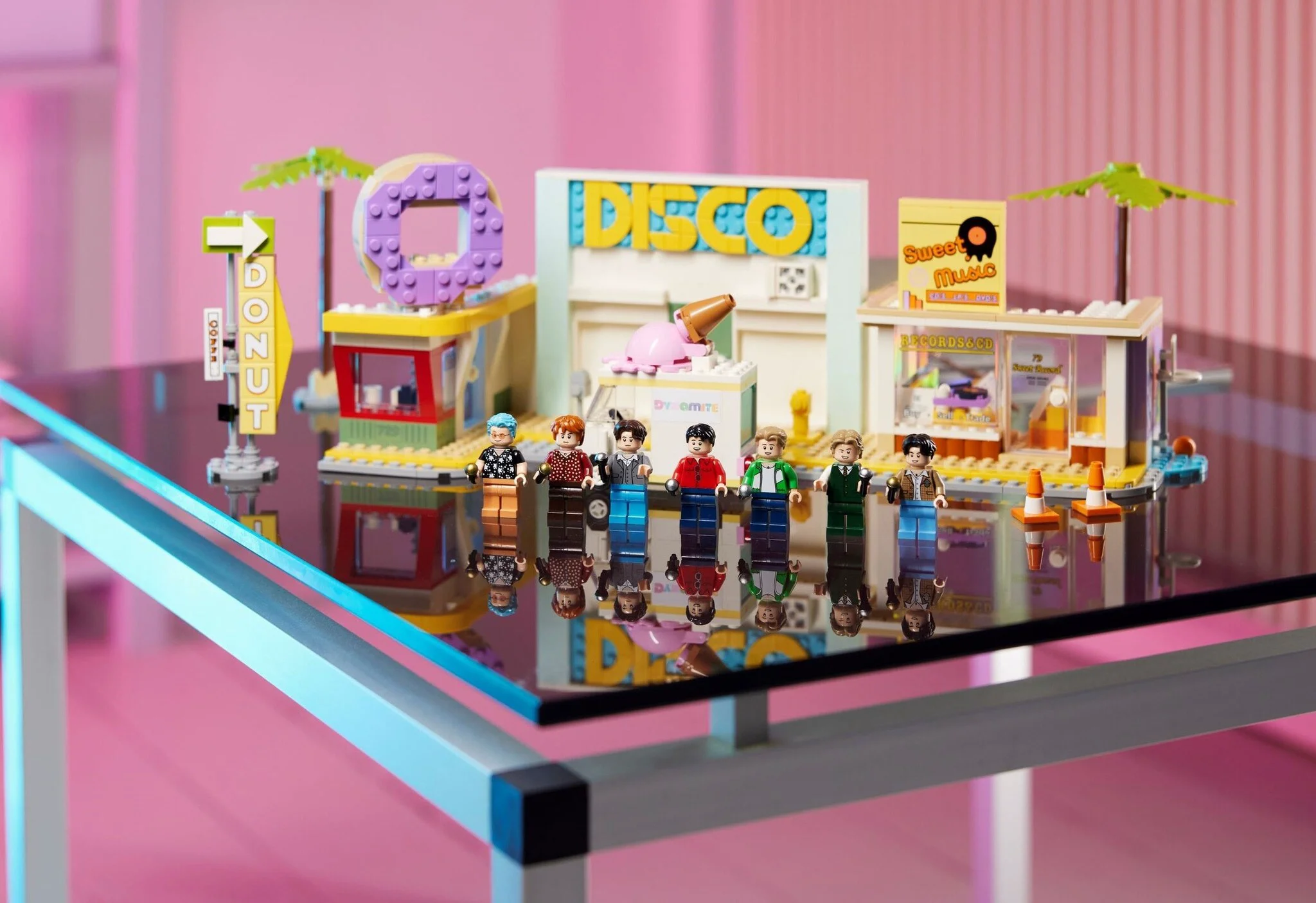 Конструктор Lego BTS Dynamite Ideas 21339 купить,NaN