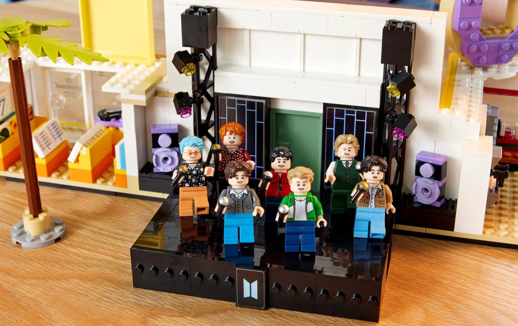 Конструктор Lego BTS Dynamite Ideas 21339 купить,NaN