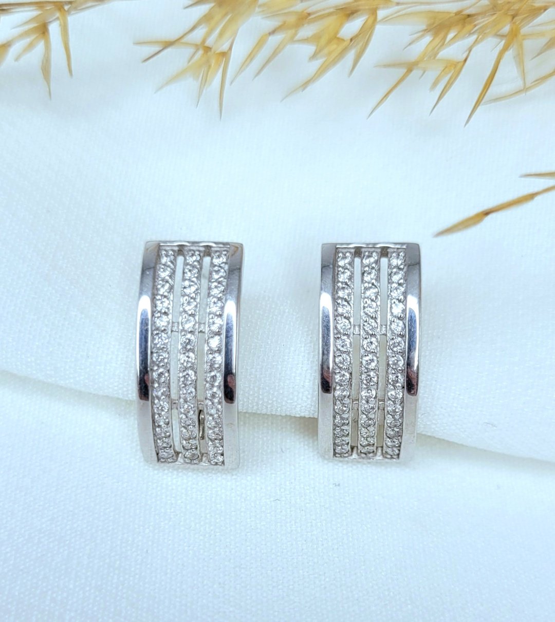 Серьги ЮЗ Платина 02-2325-33 вес 3.31 г золото, фианит купить,NaN