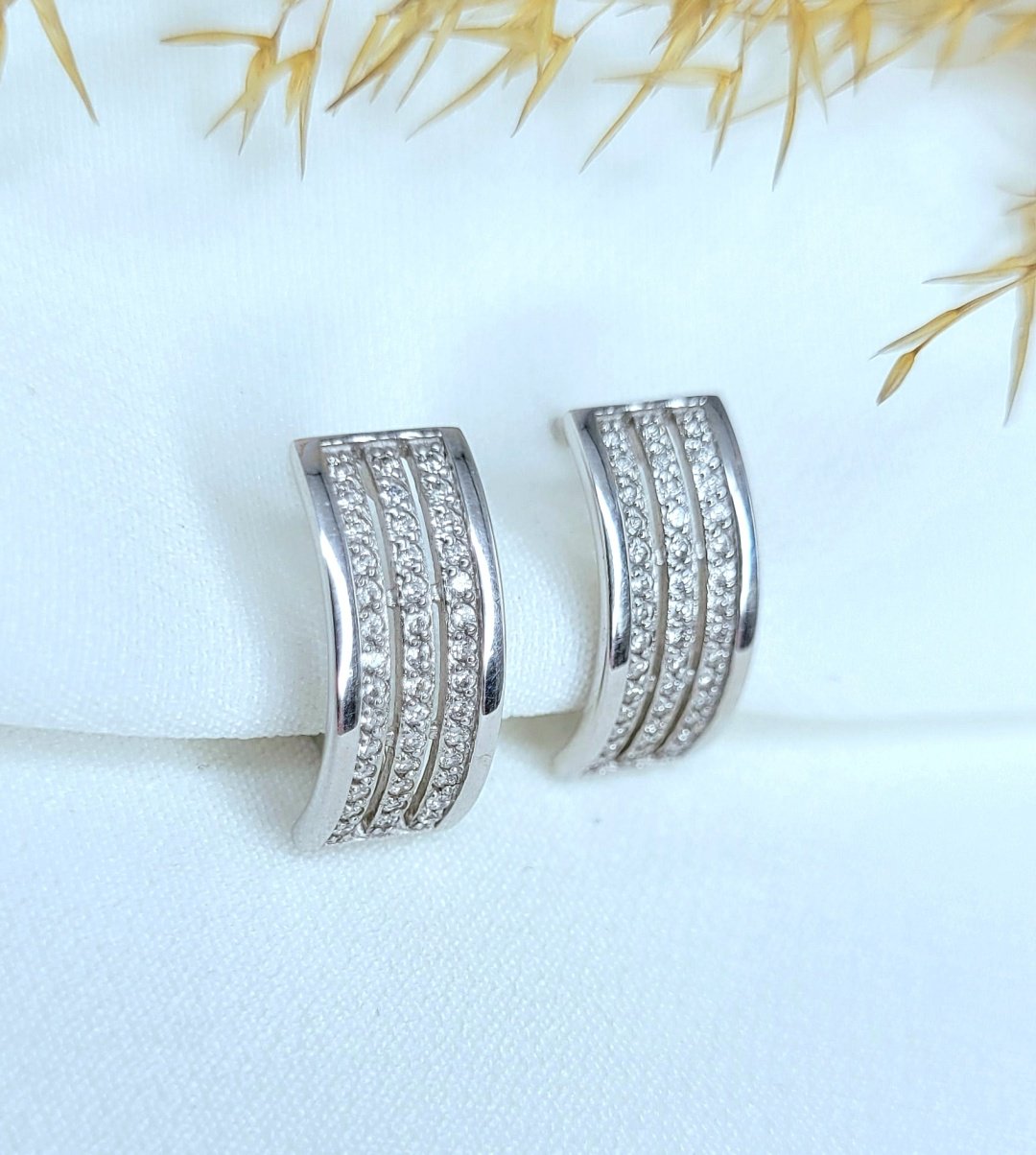 Серьги ЮЗ Платина 02-2325-33 вес 3.31 г золото, фианит купить,NaN