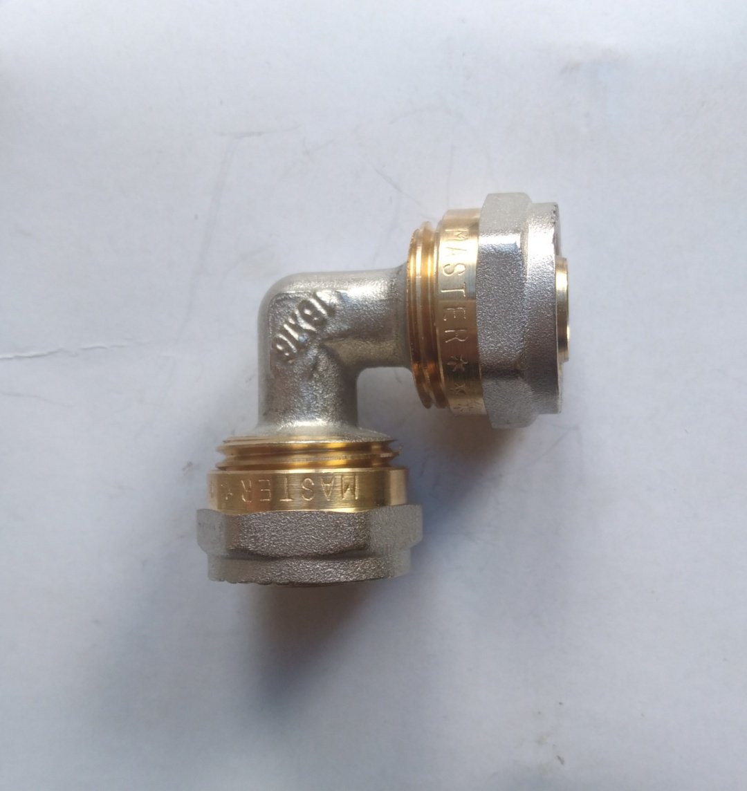 WaterPro угольник 90 ц16 х 16 16 мм купить,1000