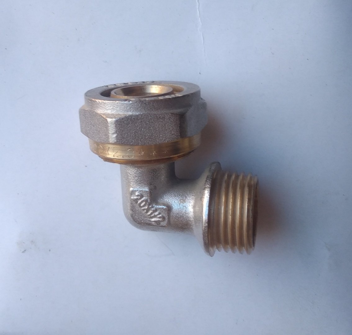 WaterPro угольник 90 ц20 х 1/2М 20 мм купить,1200