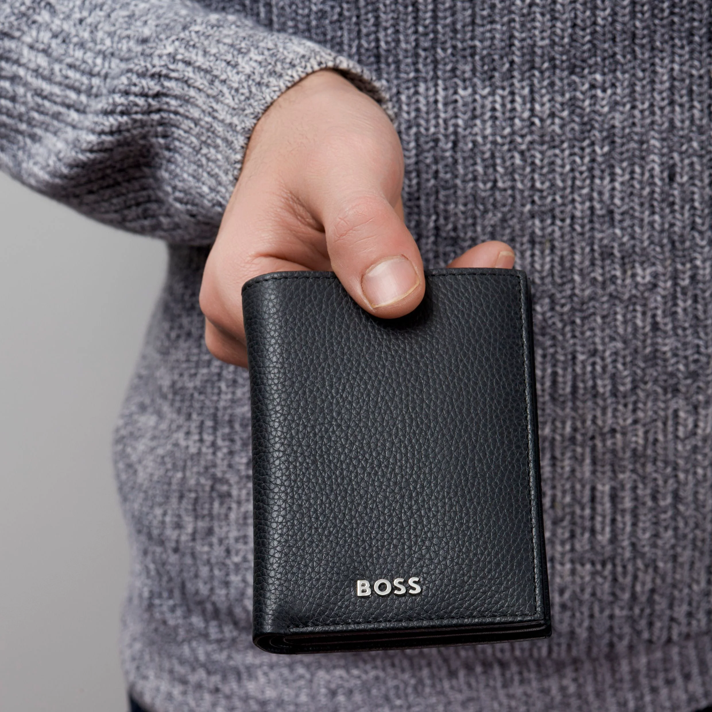 Картхолдер Hugo Boss Classic Grained HLG416A черный купить,69000