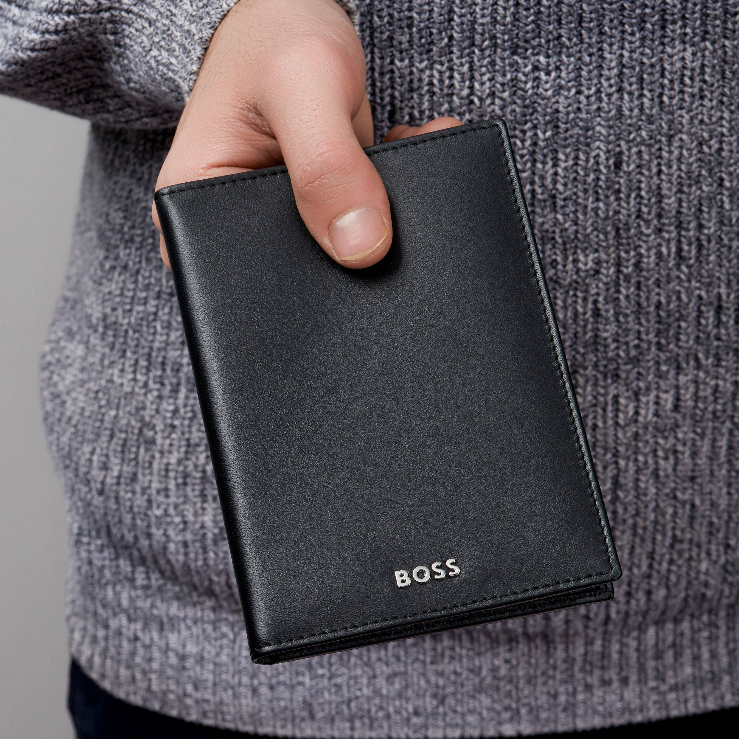 Обложка для паспорта Hugo Boss Classic Smooth HLP403A черная купить,69000