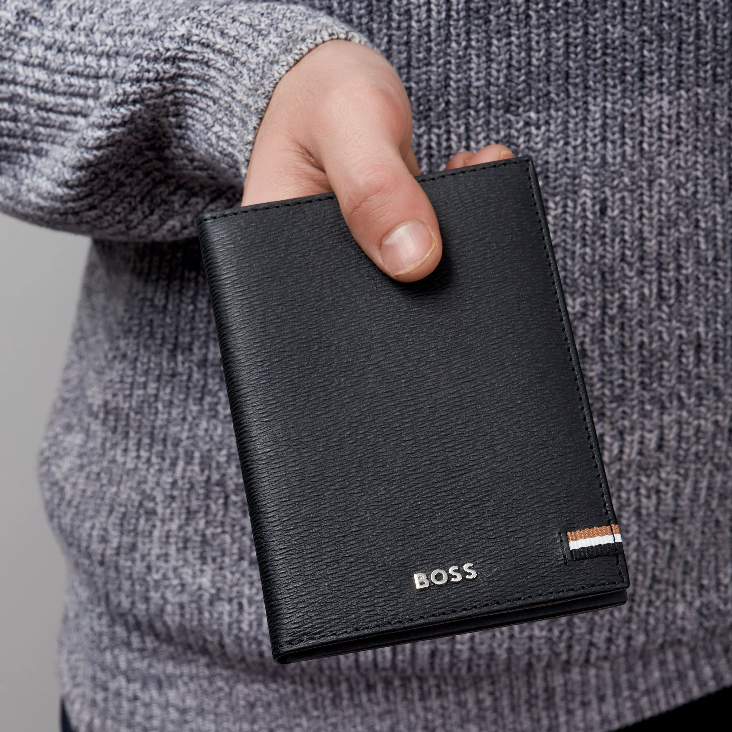 Портмоне Hugo Boss Iconic HLO421A черное купить,89000