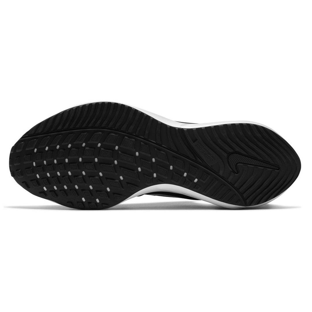 Кроссовки Nike Air Zoom Vomero 15 CU1855-001 черные 44,5 купить,NaN