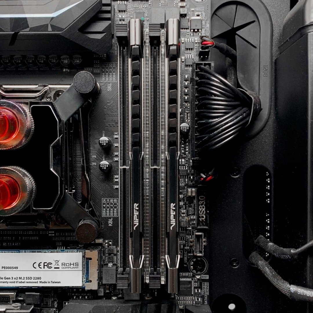 Оперативная память Patriot Viper Steel DDR4 PVS416G320C6K 16 Гб купить,NaN