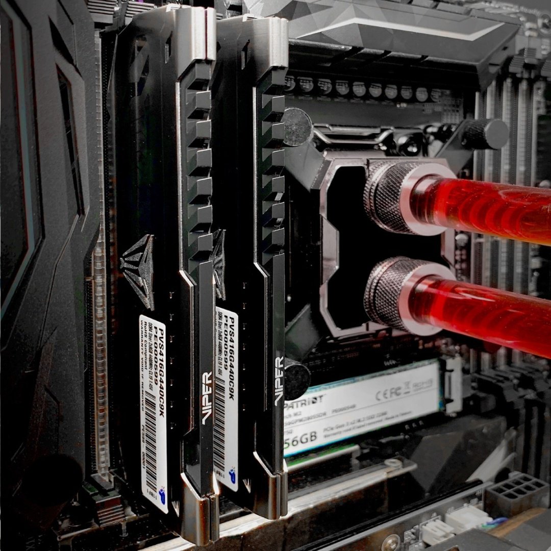 Оперативная память Patriot Viper Steel DDR4 PVS416G320C6K 16 Гб купить,NaN