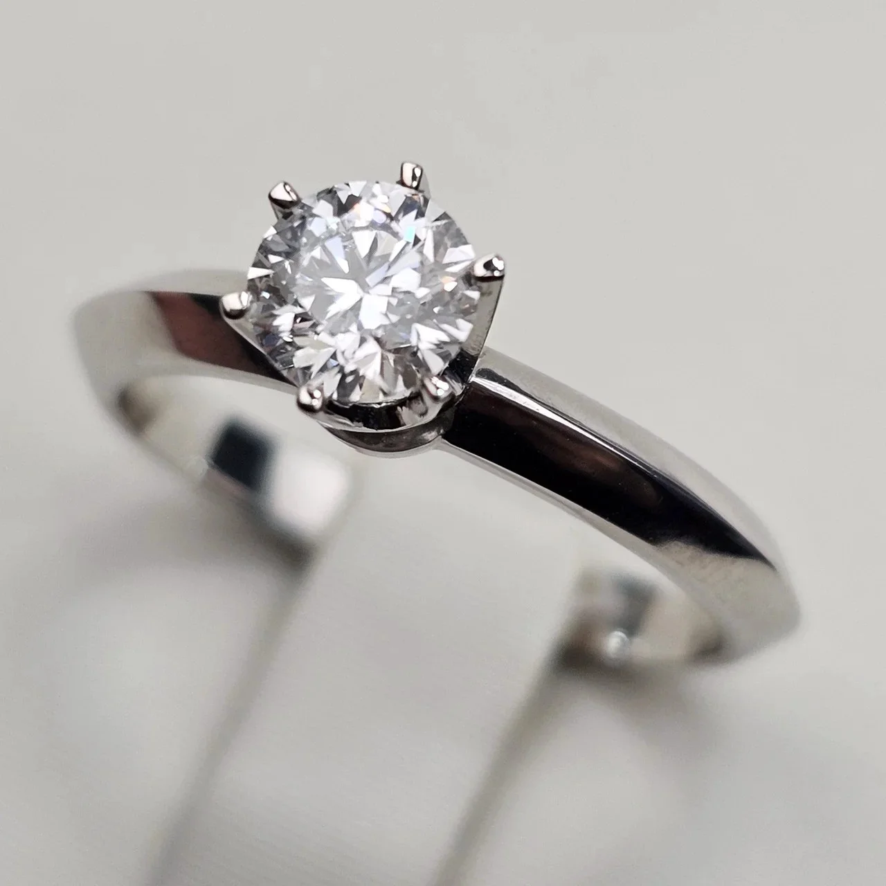 Кольцо Deimantas 114889983 17р 0,55ct. купить,NaN
