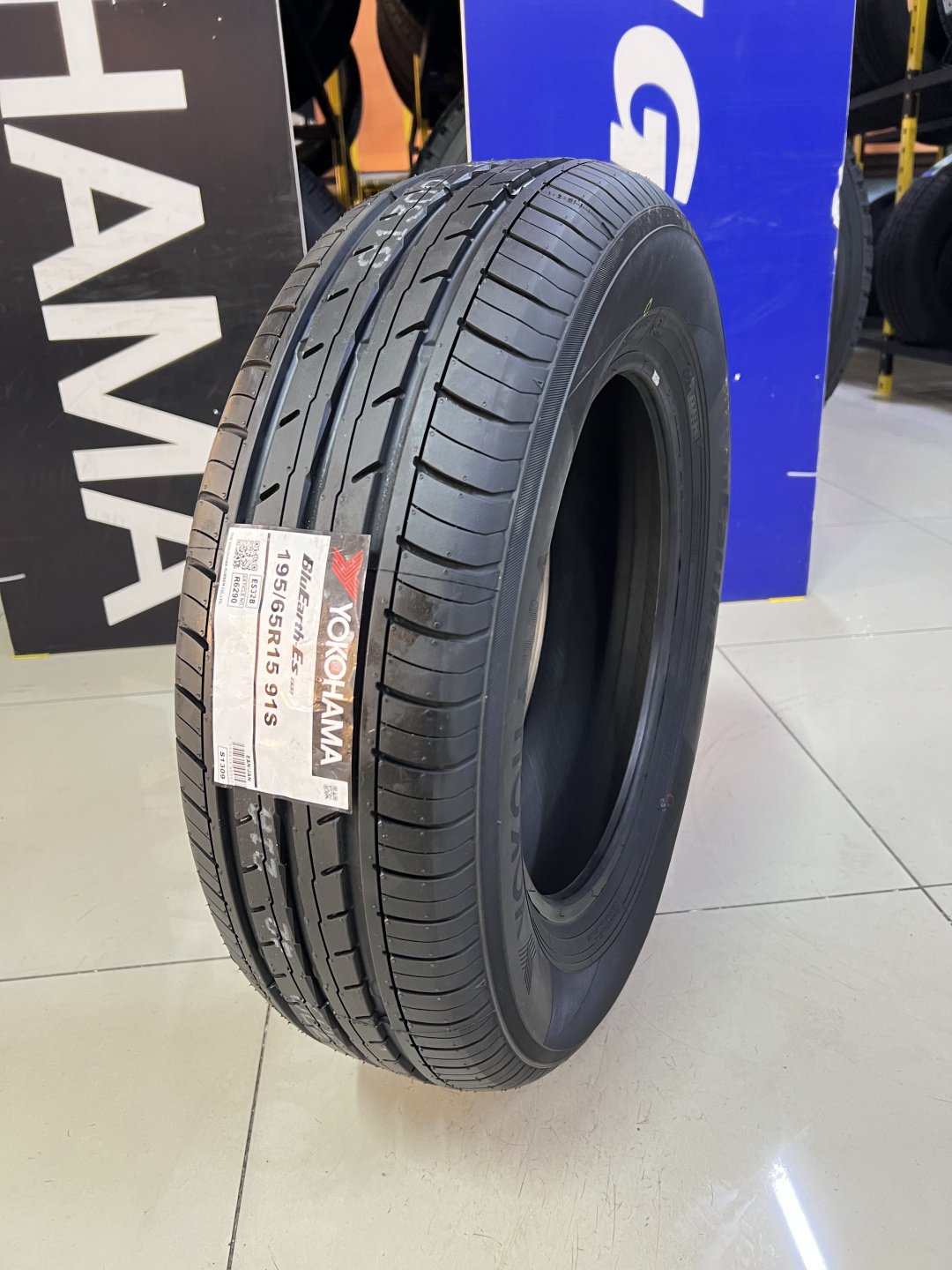 Yokohama E S 32 Bluearth 195/65 R15 91 S без шипов