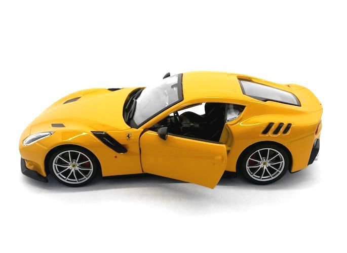 Модель автомобиля Bburago 1:24 Ferrari F12tdf купить,NaN