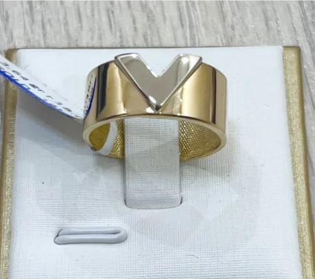 Кольцо Exclusive Gold 7667888 18р 3.64гр купить,NaN