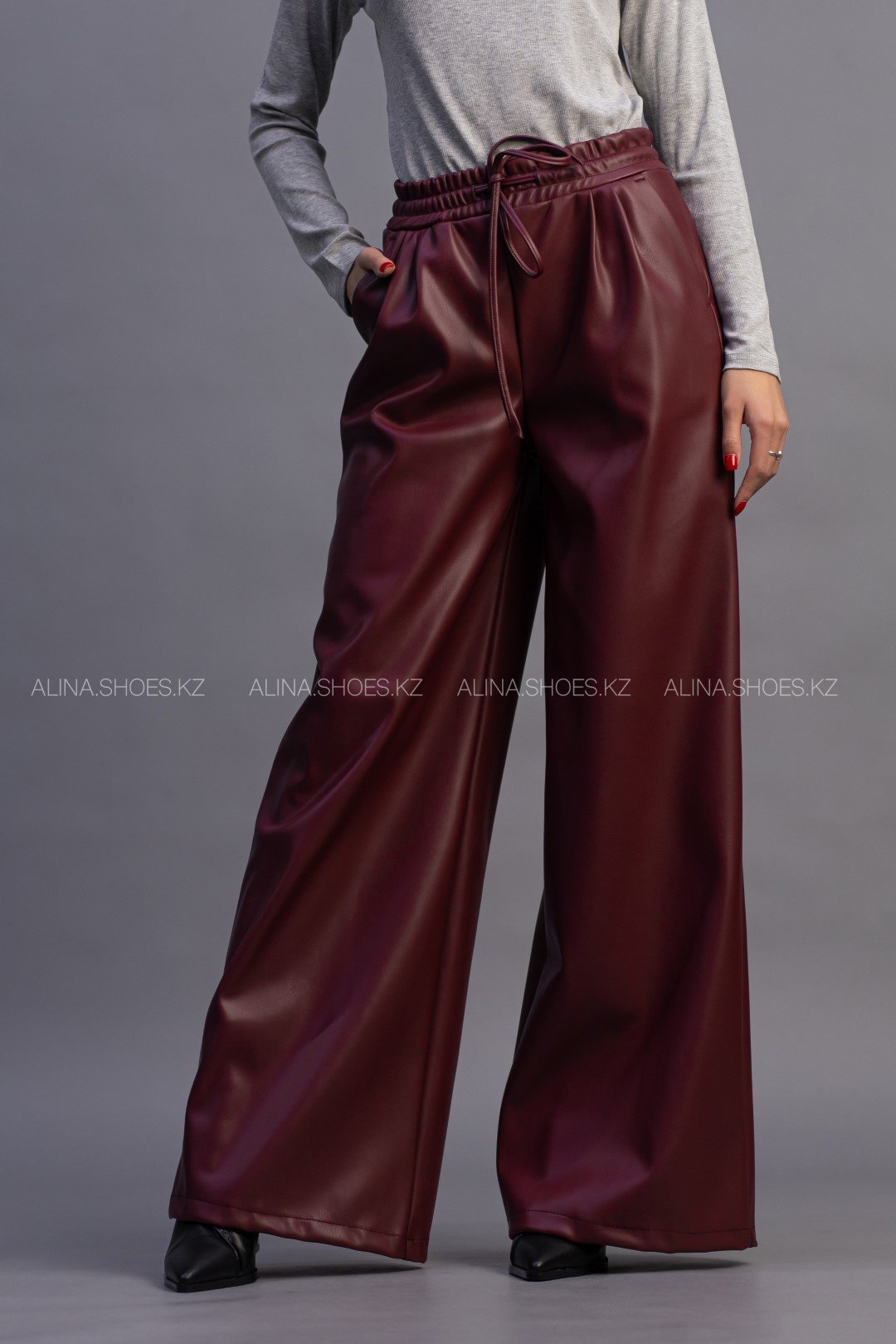 Кожаные брюки alinashoes бордовый купить,NaN