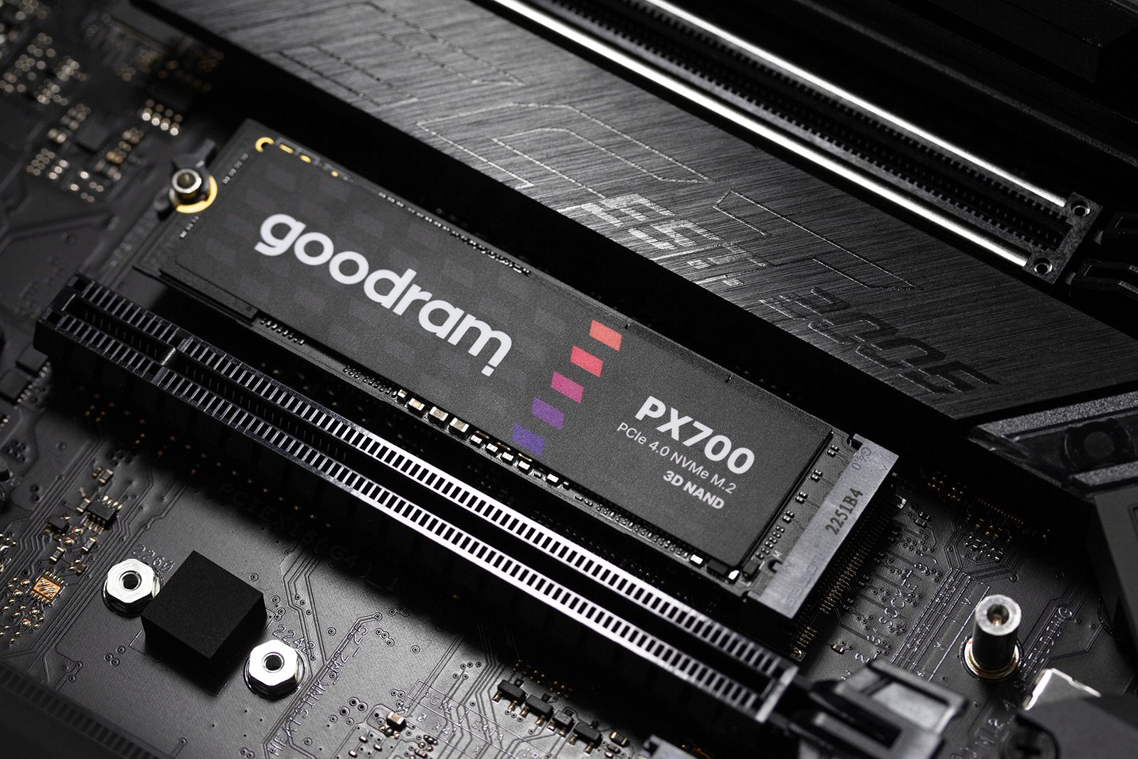 SSD GOODRAM SSDPR-PX700-04T-80 4000 Гб купить,NaN