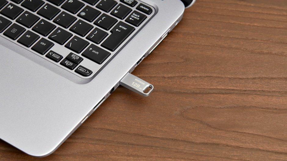 USB Flash карта KIOXIA TransMemory U366 Silver, LU366S128GG4 128 Гб купить,NaN