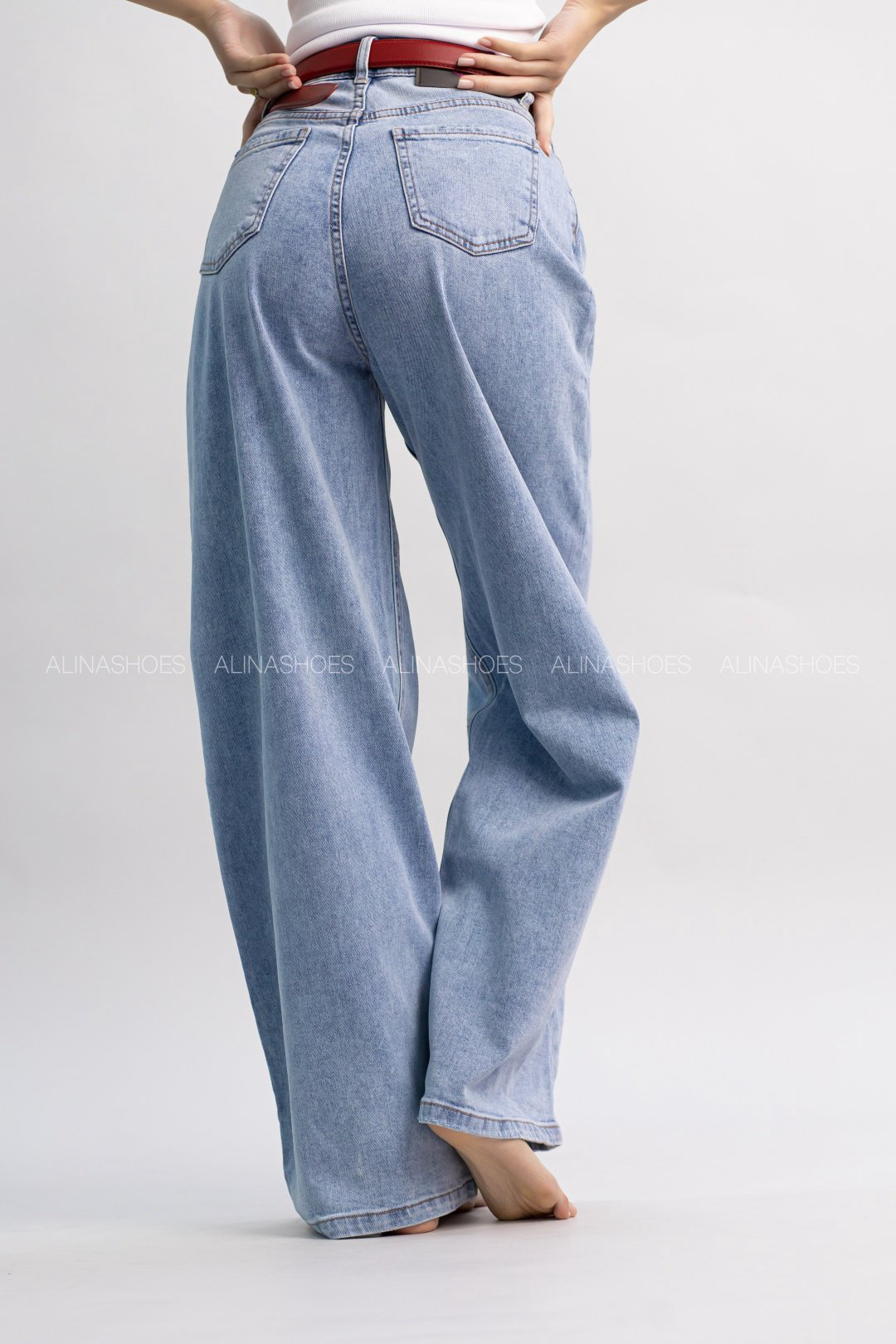 Джинсы прямые alinashoes голубой купить,NaN