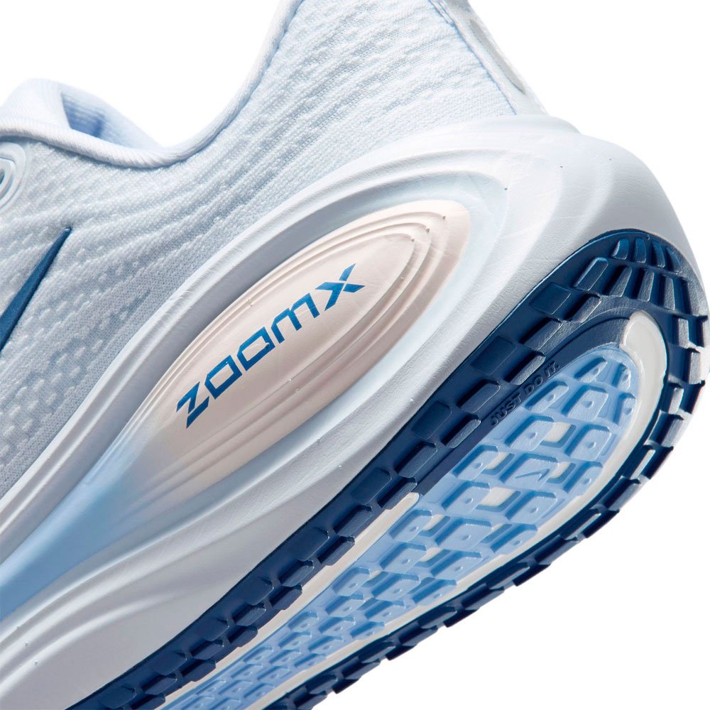 Кроссовки Nike Nike Vomero Plus белый, серый, темно-синий купить,129900