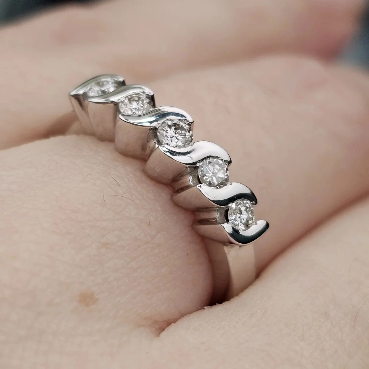 Кольцо Deimantas 115121976 18р 0,27ct. купить,NaN