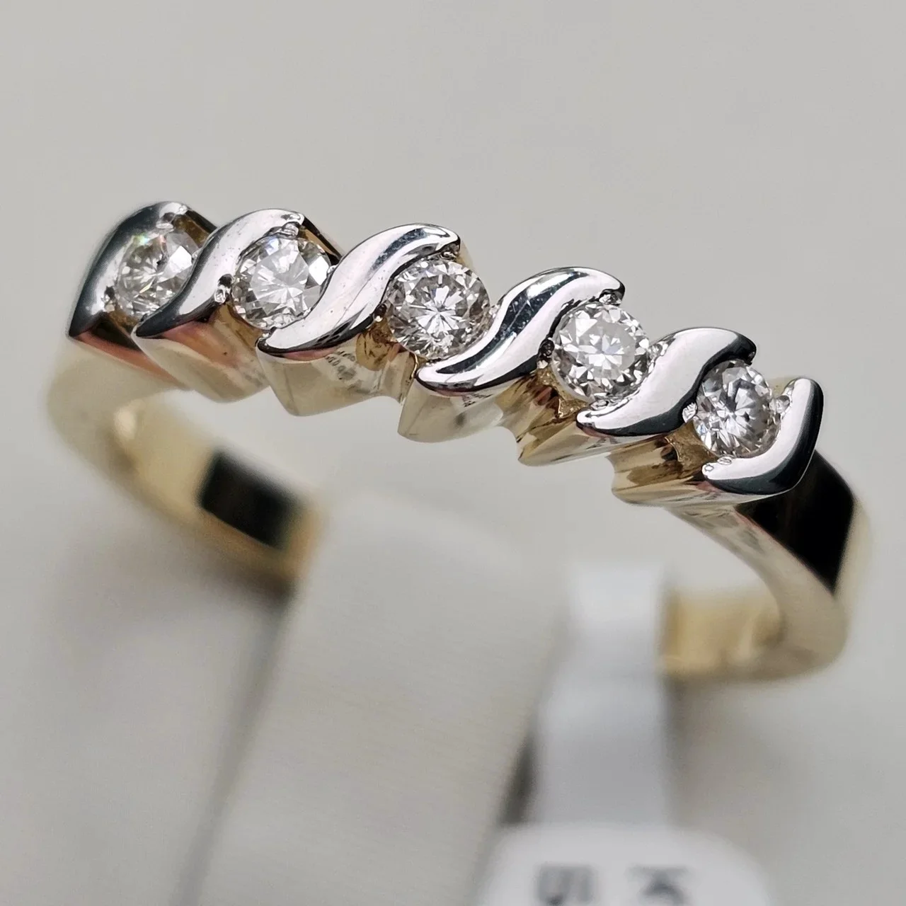 Кольцо Deimantas 115063983 16,5р 0,27ct. купить,NaN