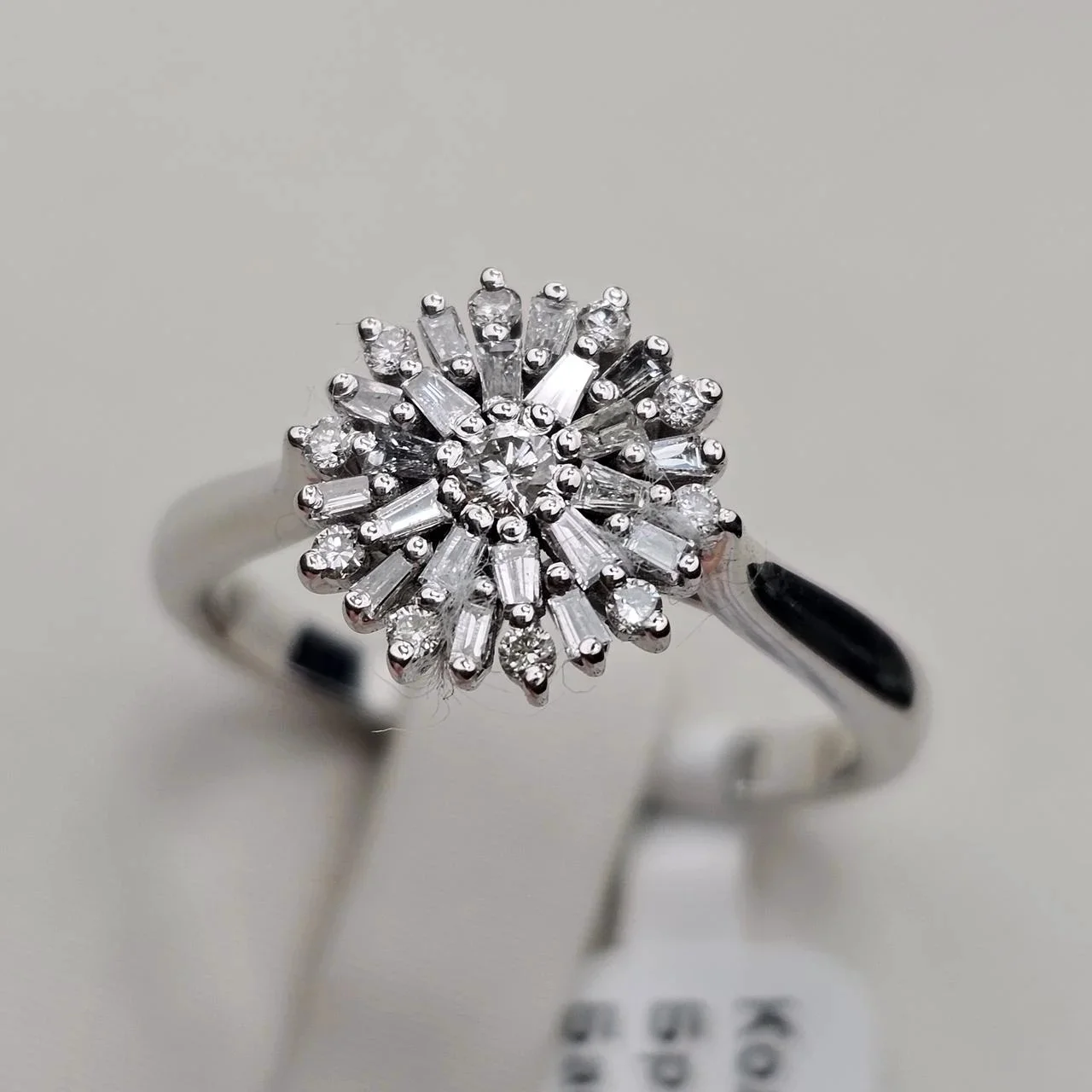 Кольцо Deimantas 115063977 18р 0,15ct 0,21ct. купить,NaN