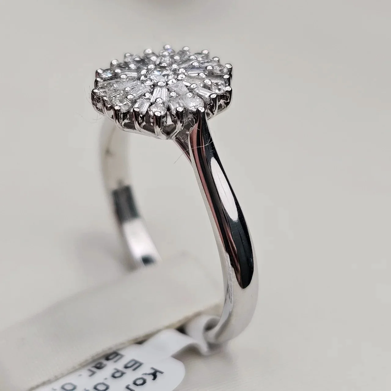 Кольцо Deimantas 115063977 18р 0,15ct 0,21ct. купить,NaN
