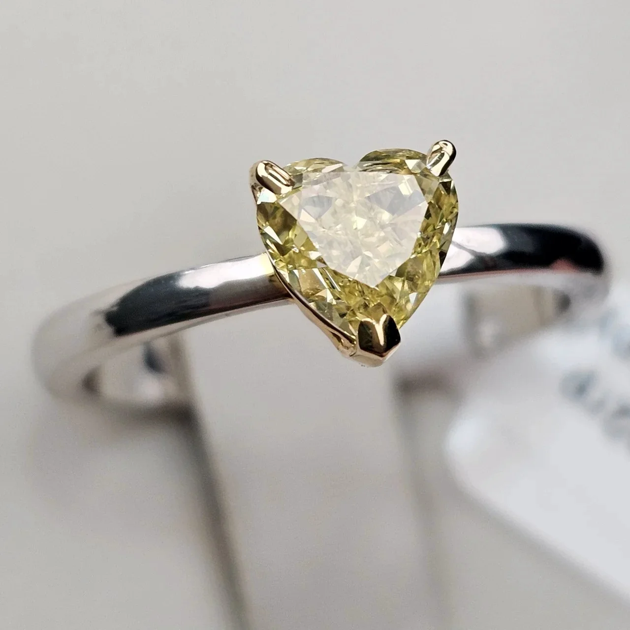 Кольцо Deimantas 115061769 17р 1,02ct. купить,NaN