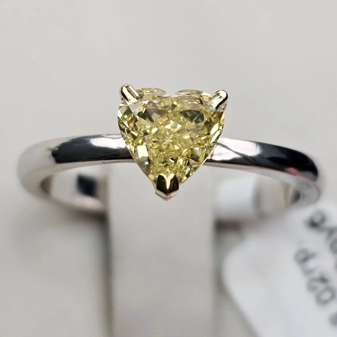 Кольцо Deimantas 115061769 17р 1,02ct. купить,NaN