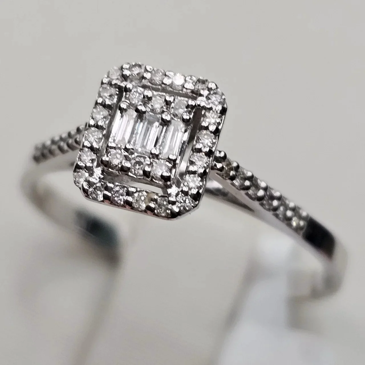 Кольцо Deimantas 115064062 17,5р 0,14ct 0,04ct. купить,NaN