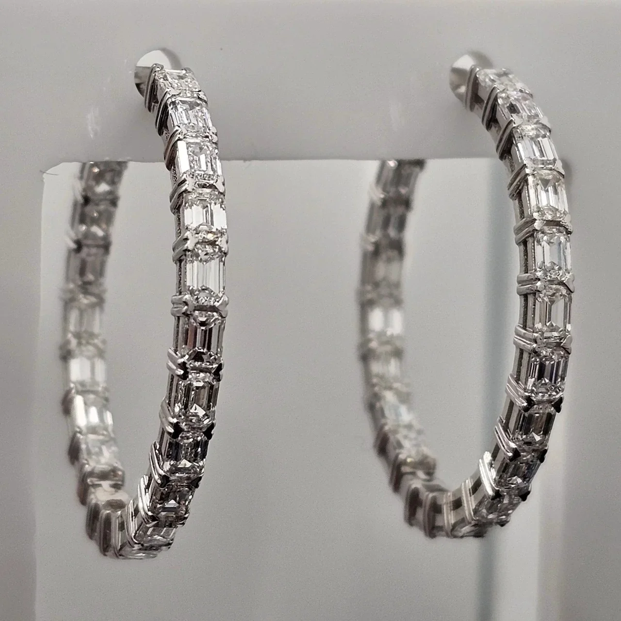 Серьги Deimantas 115122651 4,1ct. купить,NaN
