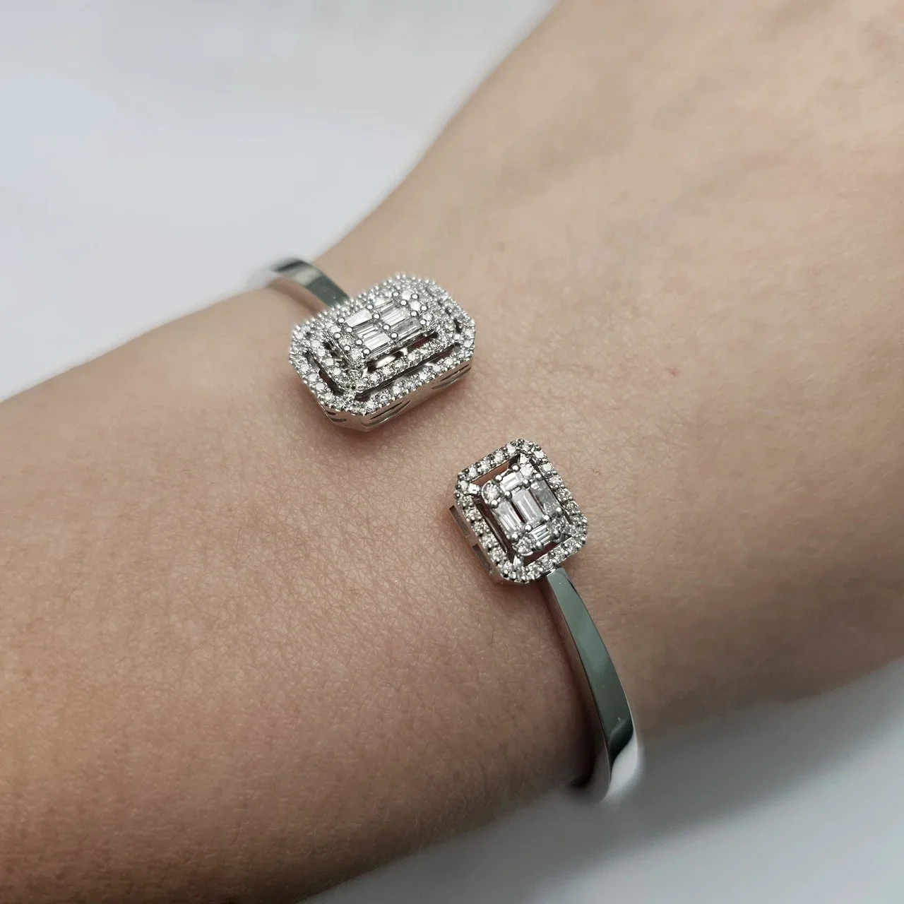 Браслет Deimantas 115173145 16-19р 0,47ct 0,35ct. купить,NaN
